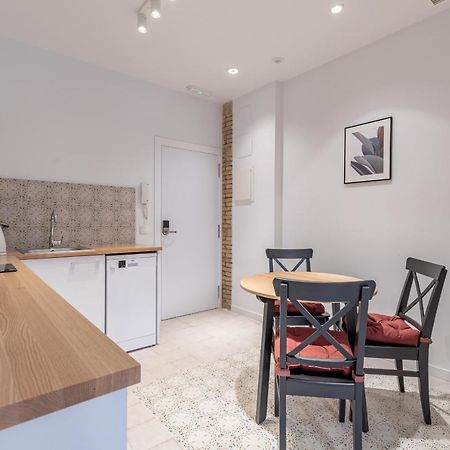 Modern Apartment Close To City Centre Valencia Eksteriør bilde